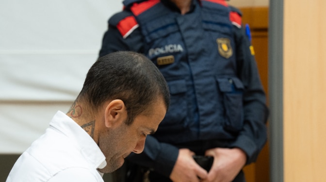 Alves niega la violación entre lágrimas: "No soy ese tipo de hombre, no soy violento"