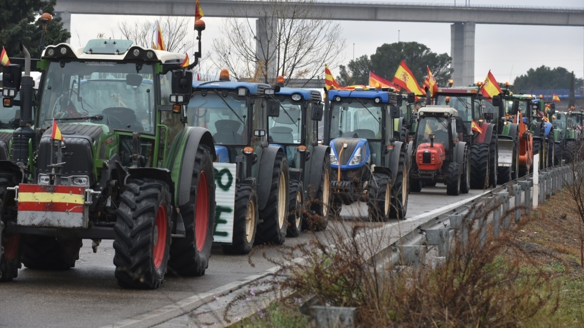 Continúan las protestas de los agricultores por cuarta jornada consecutiva