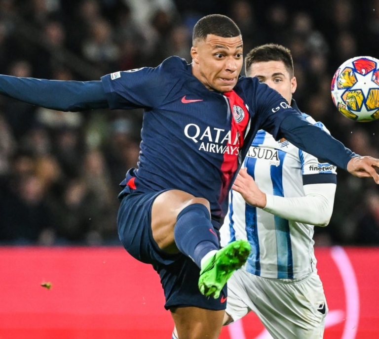 Mbappé anuncia su marcha del PSG al presidente Al-Khelaïfi