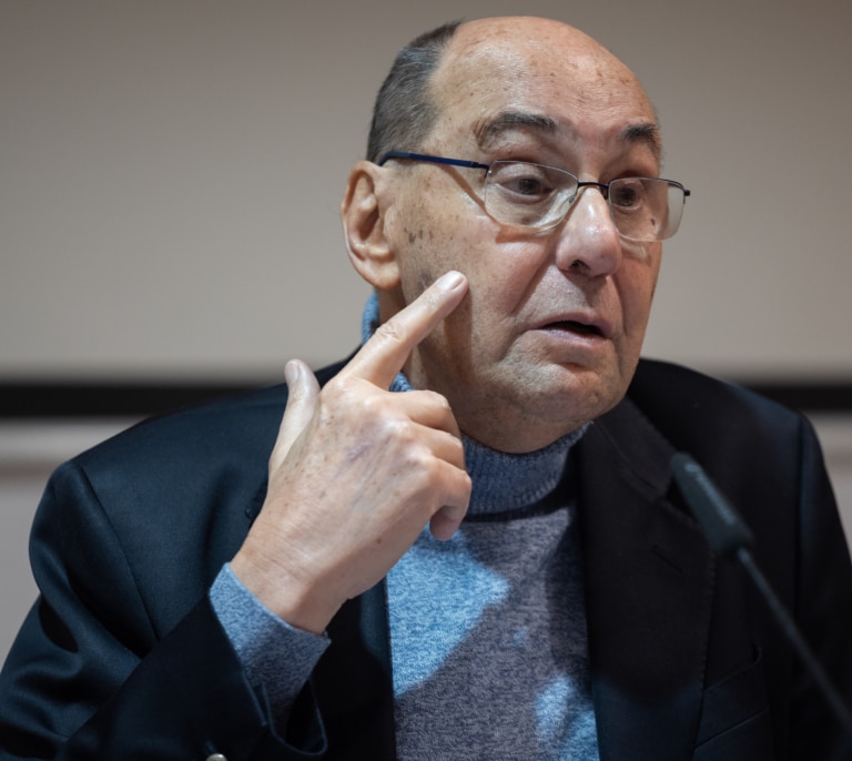 Vidal-Quadras acusa directamente al régimen iraní del atentado que sufrió