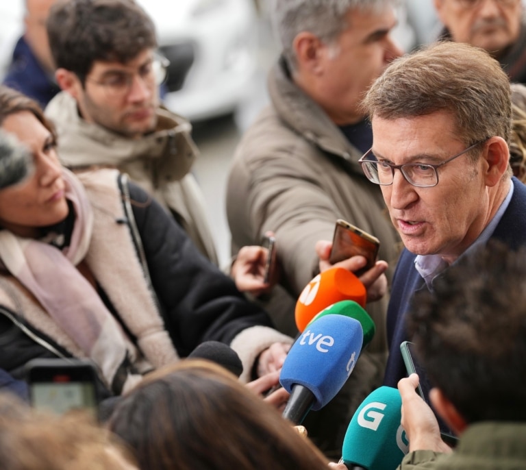 Génova toca a rebato para frenar, ante un desconcertado PP, el debate sobre el indulto a Puigdemont