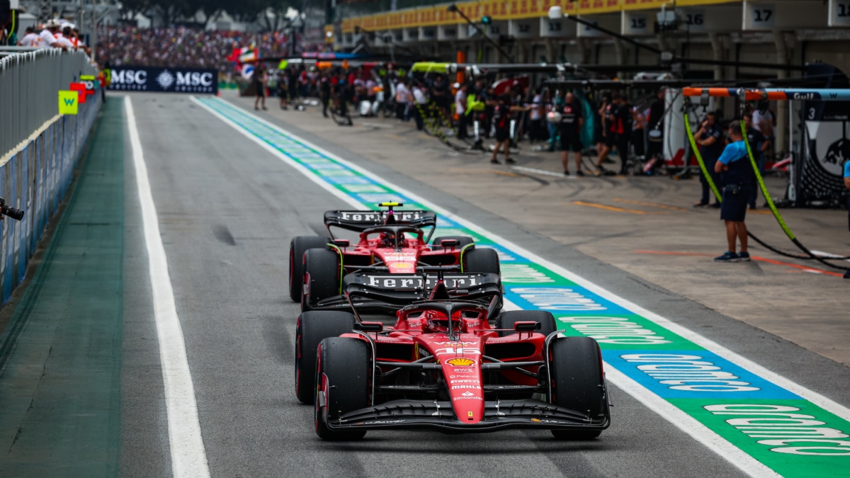 Charles Leclerc y Carlos Sainz, de Ferrari, durante la temporada 2023 de F1