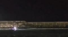 Una narcolancha mata a dos guardias civiles al embestirles en el puerto de Barbate