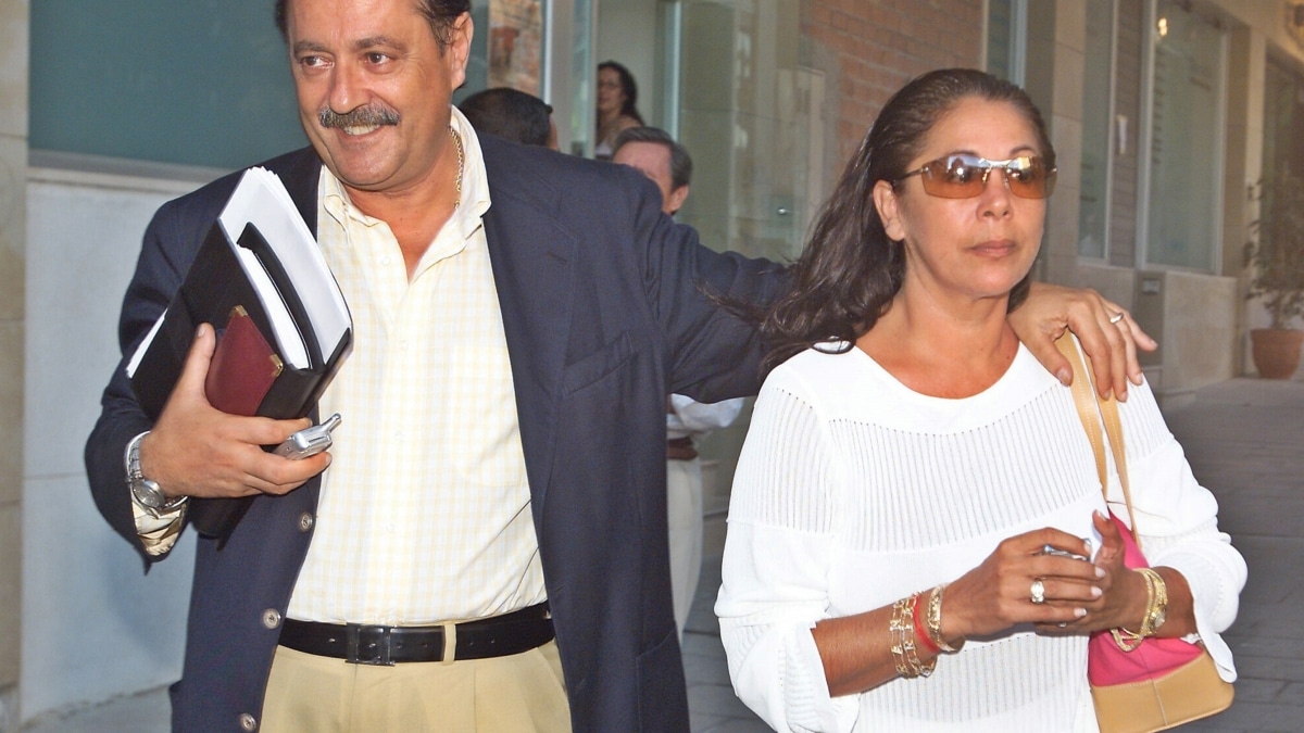 JULIÁN MUÑOZ E ISABEL PANTOJA