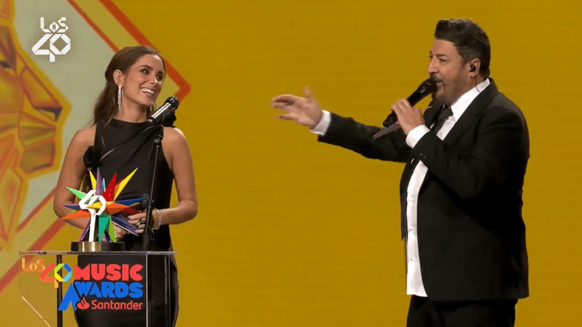 María Pombo junto a Tony Aguilar.