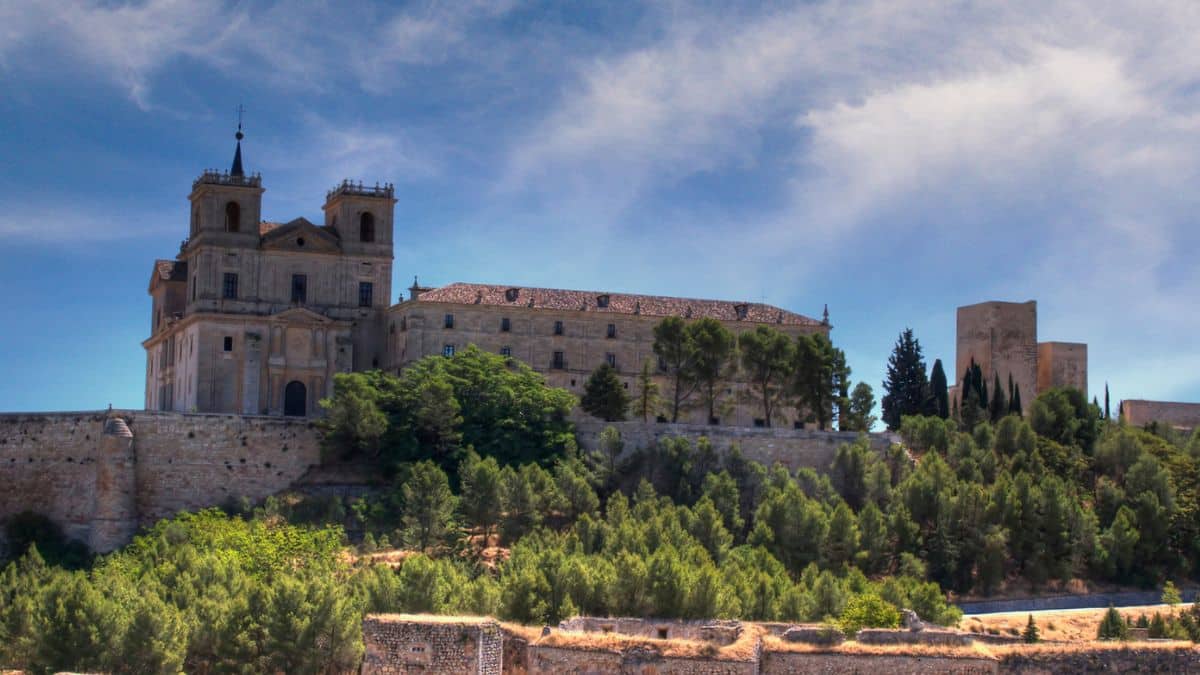 Monasterio de Uclés, conocido como "El Escorial de la Mancha"