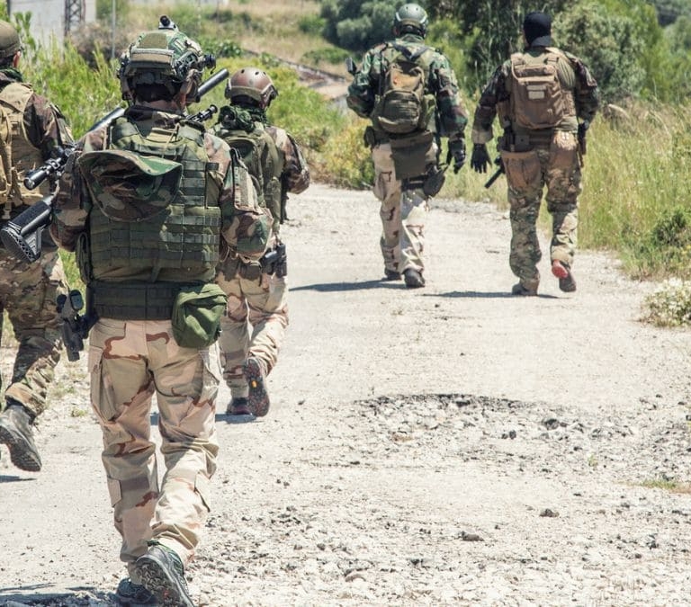 Oferta de empleo para ingresar en el ejército: fechas, plazas, requisitos y sueldos