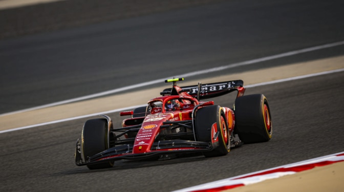 Sainz sorprende y deja a Red Bull a casi un segundo en Baréin