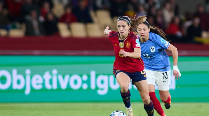 Renard encumbra a la Selección Femenina: "Es lo mismo que cuando me enfrenté con Busquets e Iniesta"