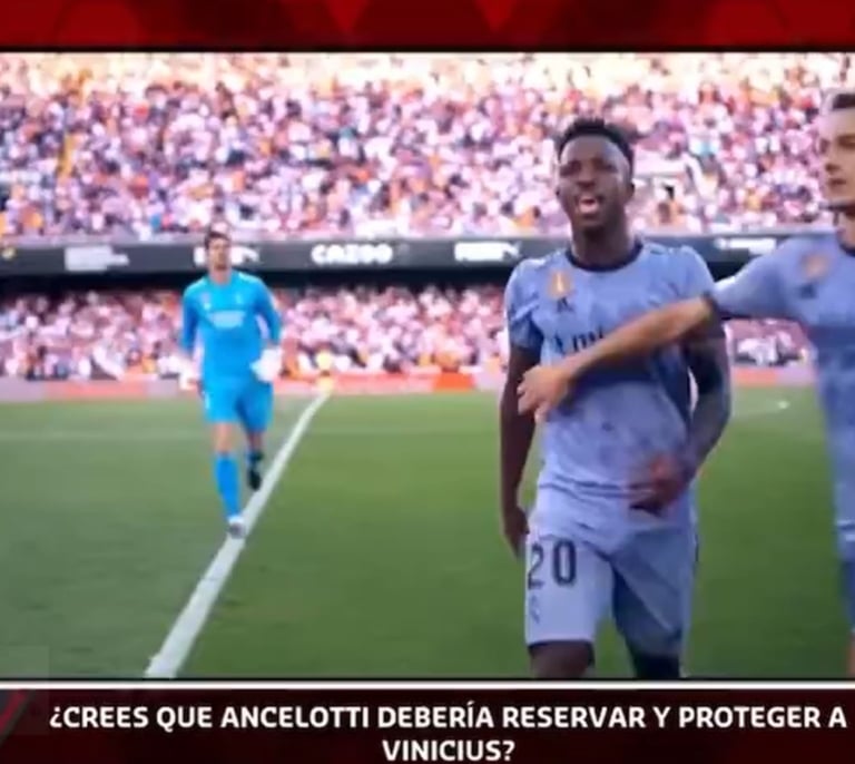 Enganchón entre Dani Senabre y Fernando Burgos: del "no me toques los cojones" al "qué dices anormal"