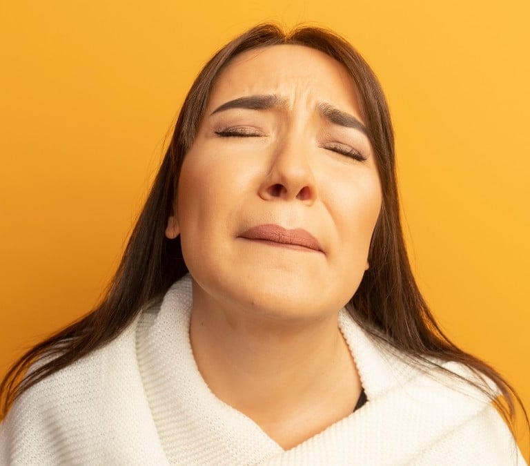 ¿Has soñado que no puedes abrir los ojos? Este es su significado