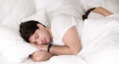 Por qué sudo cuándo duermo: síntomas de los que debo preocuparme 