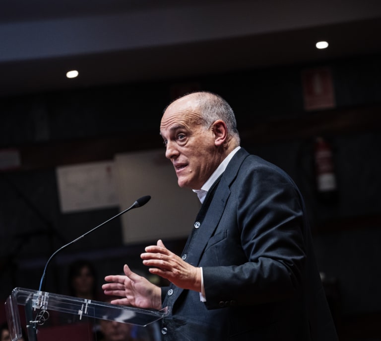 Tebas anuncia "querellas criminales" contra Google por la piratería en España y otros países