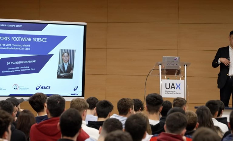 El presidente de ASICS resalta la importancia de la educación para la innovación deportiva