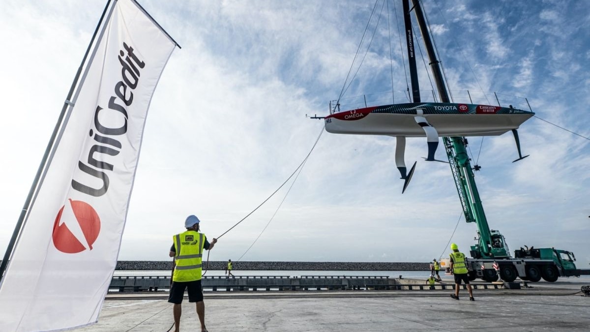 UniCredit se convierte en 'naming partner' de la regata juvenil de la America's Cup