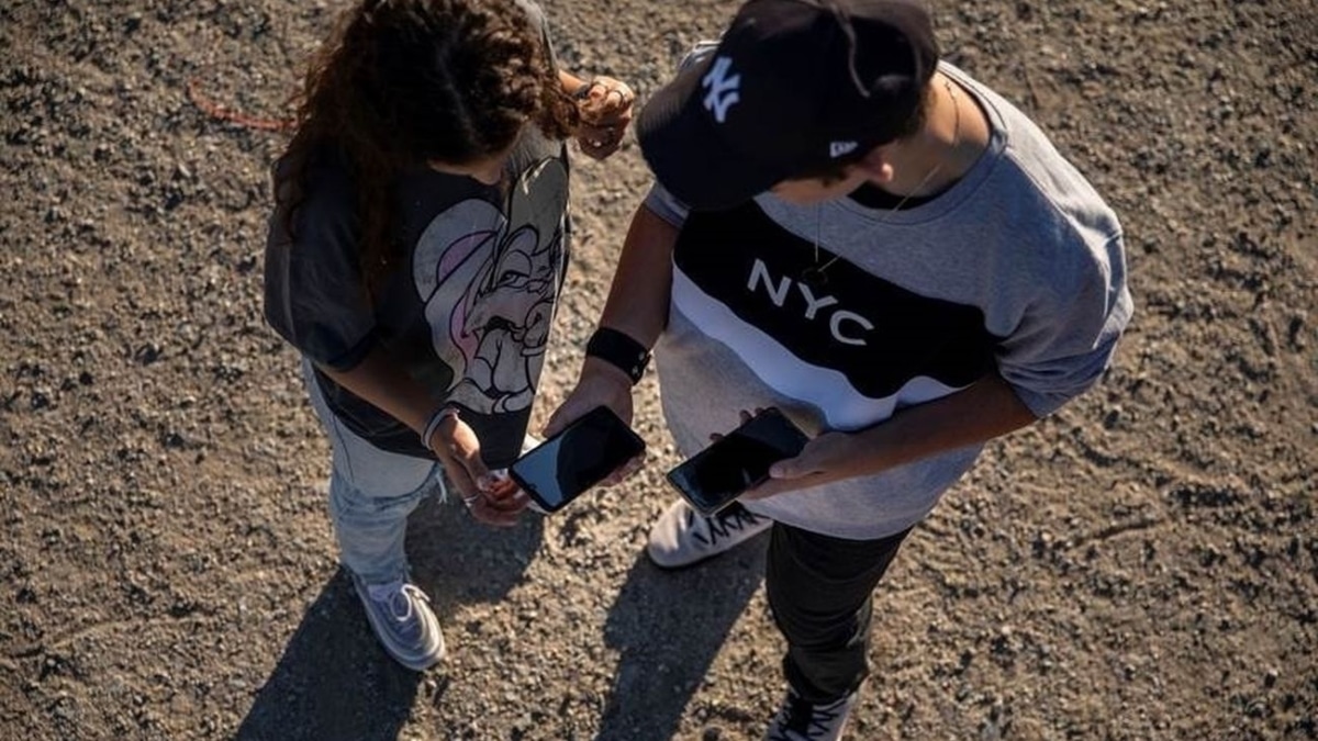 El 13% de las adolescentes es controlada por su pareja