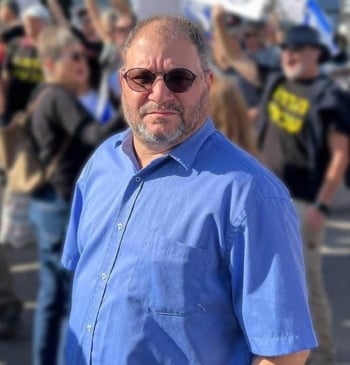 El diputado israelí que denunció el genocidio en Gaza y fue expulsado [...]