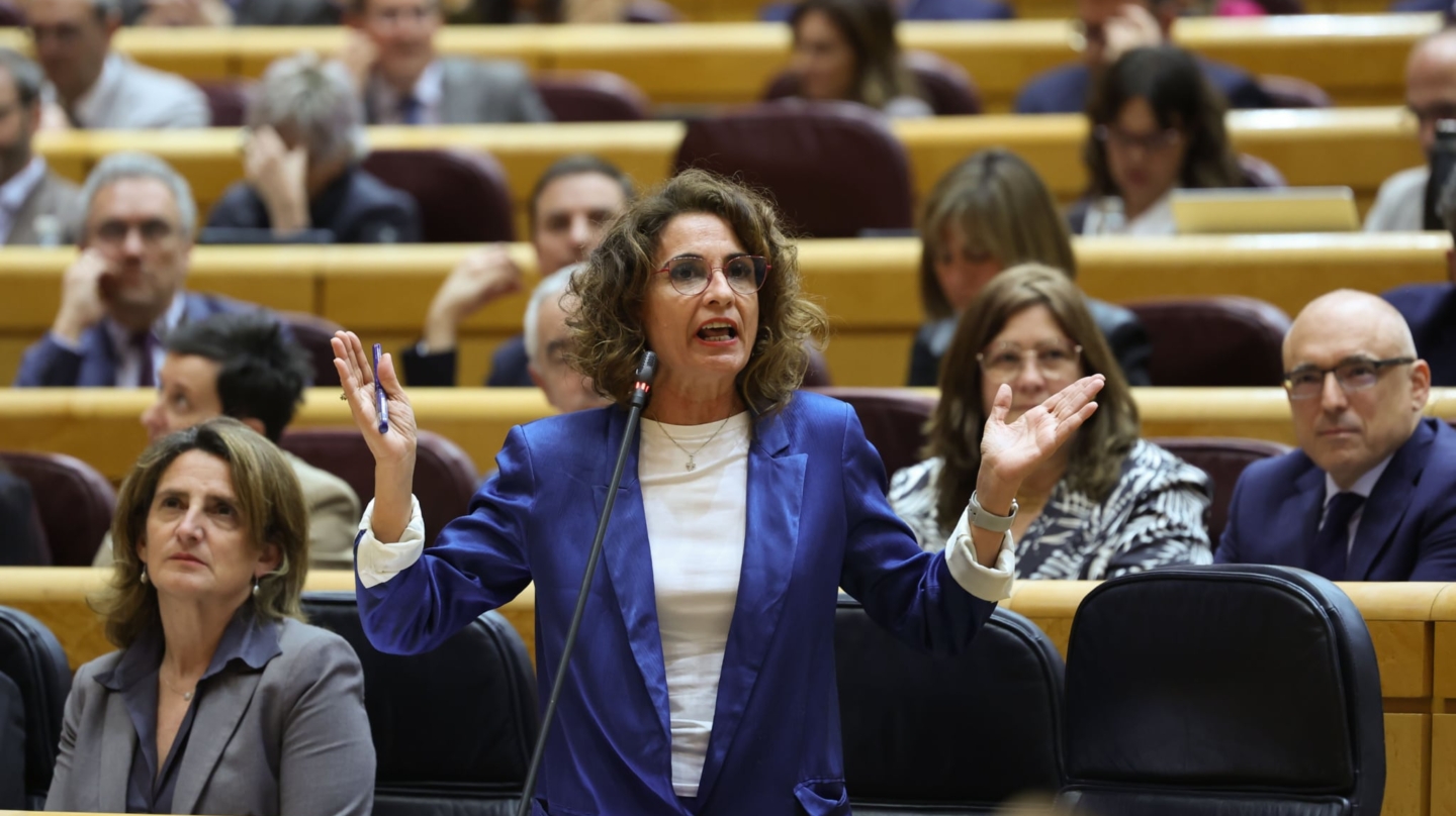 MADRID, 19/03/2024.- La vicepresidenta primera y ministra de Hacienda, María Jesús Montero, interviene en la sesión de control al Gobierno celebrada este martes en el Senado. EFE/ Kiko Huesca