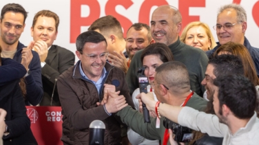 Gallardo sustituye a Vara en el PSOE de Extremadura tras ganar las primarias