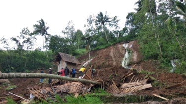 Mueren dos turistas en Bali al ser arrasada su villa por un deslizamiento de tierras