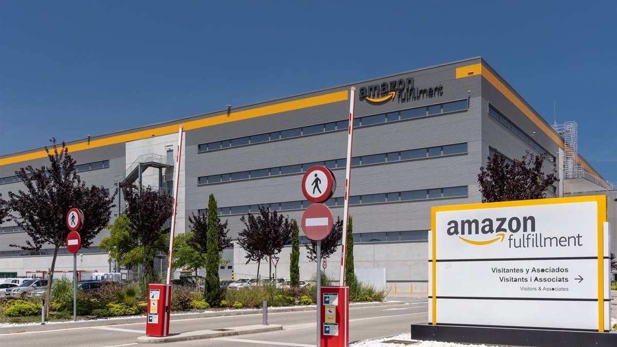 Centro logístico de Amazon en El Prat de Llobregat (Barcelona).
