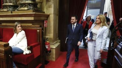 Los comunes tumban los presupuestos y Aragonès convoca reunión urgente del Govern