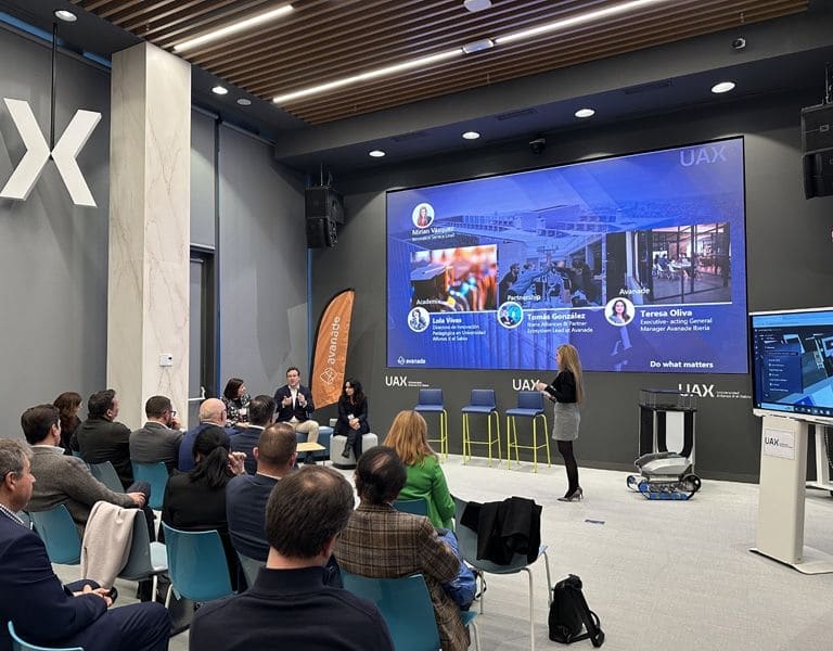 Avanade llega a la UAX con PocketLab Chamberí, un espacio "de innovación y cocreación" entre estudiantes y profesionales