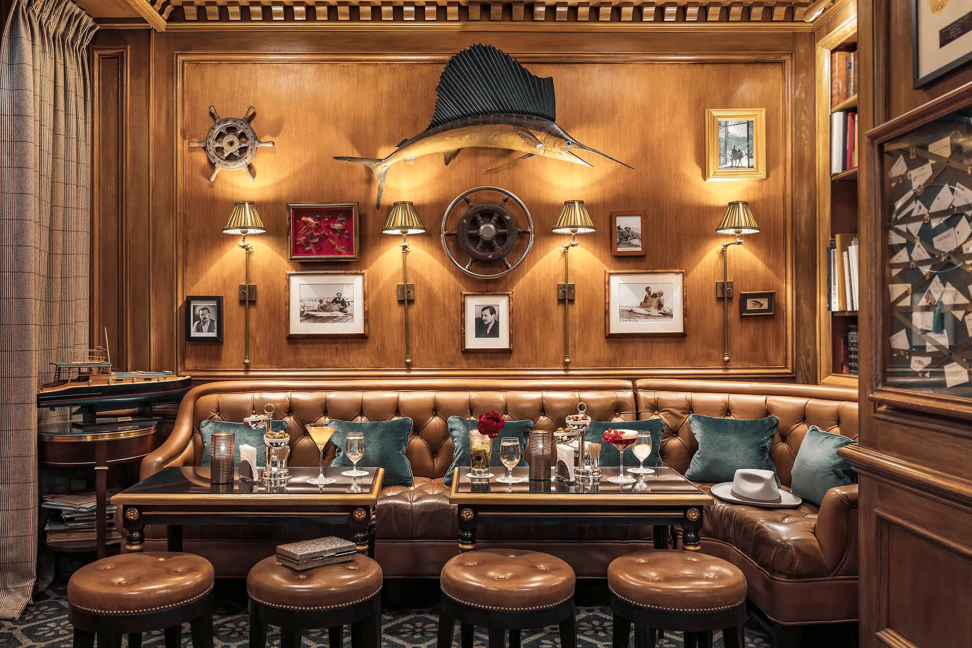 Un rincón del Bar Hemingway, en el Ritz de París.