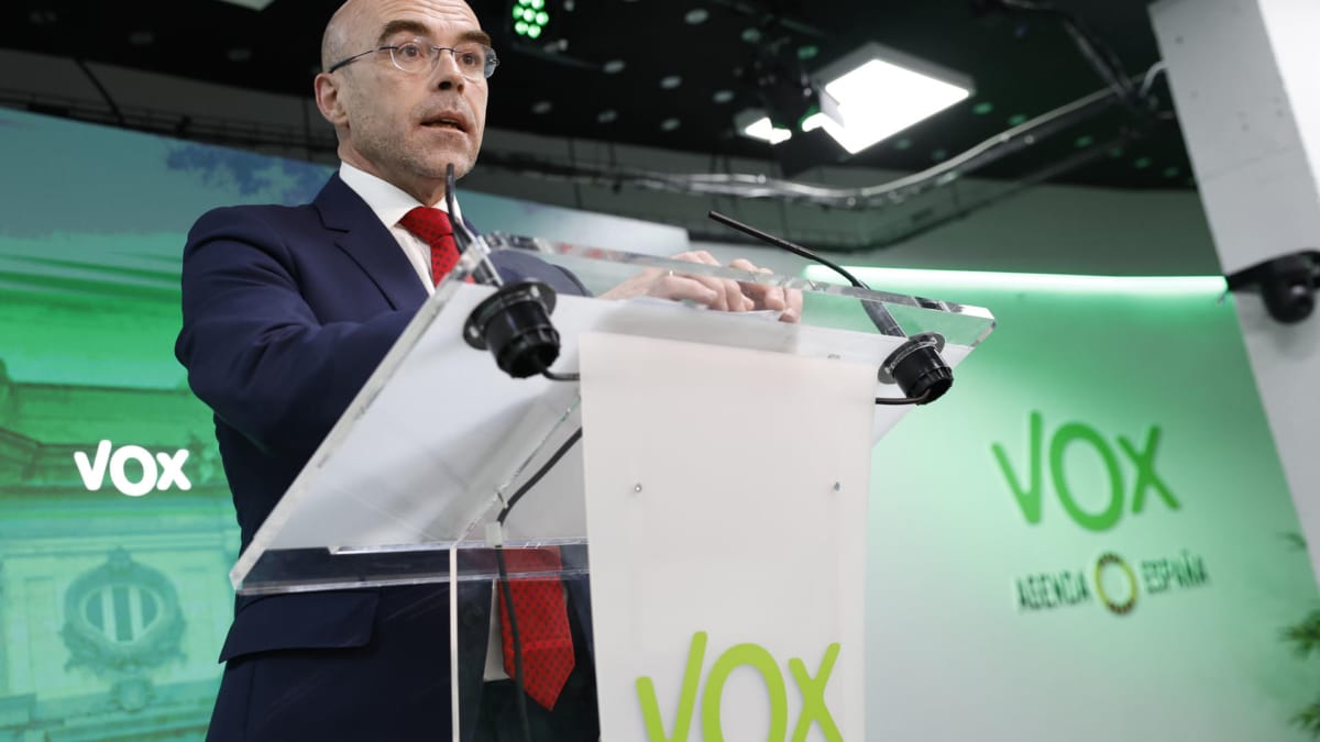 El coordinador jurídico de Vox, Jorge Buxadé, en una rueda de prensa este martes en la sede nacional del partido