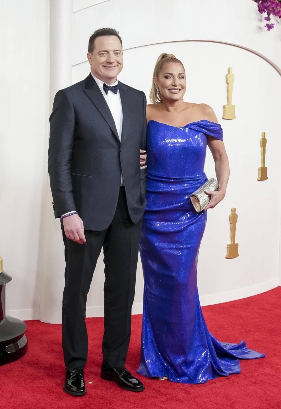 Brendan Fraser y Jeanne Moor, en la alfombra roja de los Oscar.