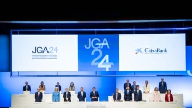 CaixaBank aprueba un dividendo de 0,3919 euros por acción, un 70% más que en 2022
