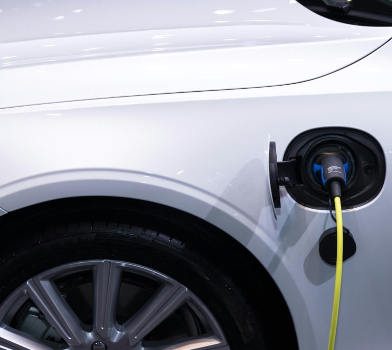 China, Japón y Arabia Saudí apuestan por la producción de coches eléctricos