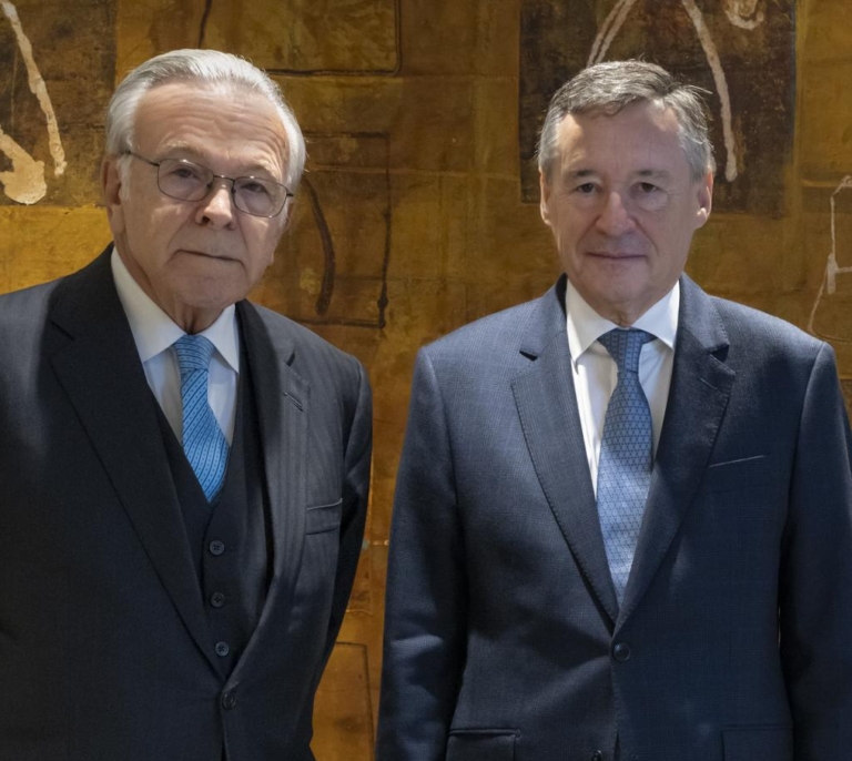 Fainé cesa a Simón y Reynés será vicepresidente de Criteria Caixa