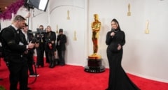 Un anuncio de embarazo, una caída, una pareja sorpresa... la alfombra roja de los Oscar