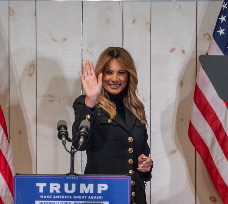 Melania, la ausencia más significativa de la fiesta de Trump del Supermartes