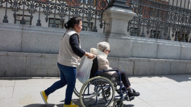 Los contratos a jornada parcial superan los tres millones por primera vez en 20 años y tiran del empleo
