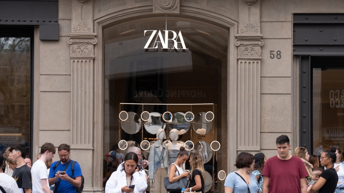 Una tienda de la franquicia Zara en Barcelona el pasado mes de agosto.