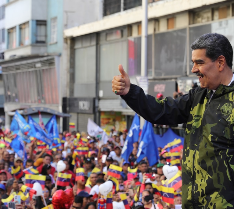 Venezuela, la 'urnocracia' perfecta: Maduro se fabrica unas elecciones a medida