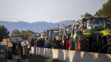 Varios guardias civiles heridos en una protesta de agricultores en la A-6 en Zamora