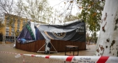 Tres heridos tras el desplome de la carpa de un planetario en la Alameda de Sevilla con un grupo escolar dentro
