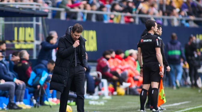 El Atlético de Madrid naufraga en Cádiz y piensa en el Inter