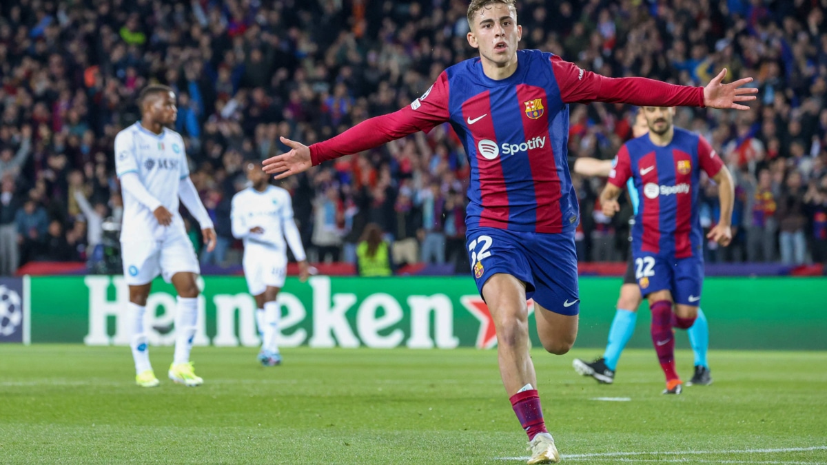 Fermin celebra su gol al Nápoles en el partido de vuelta de octavos de final de Champions