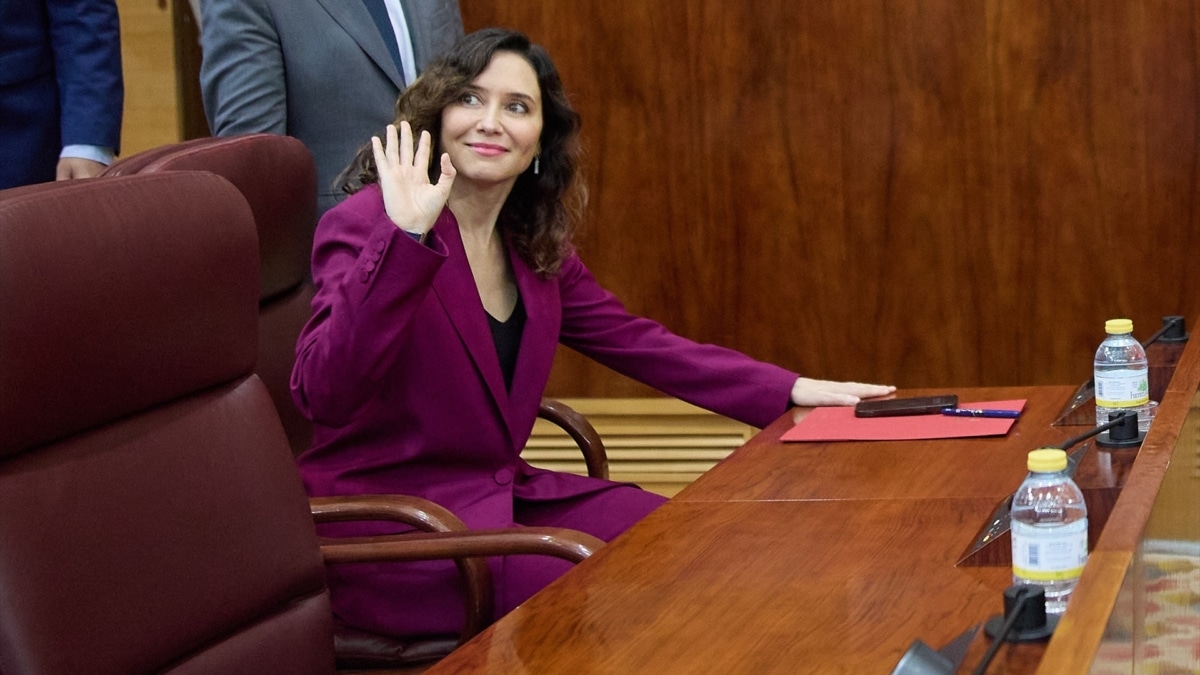 La presidenta de la Comunidad de Madrid, Isabel Díaz Ayuso, durante un pleno en la Asamblea de Madrid