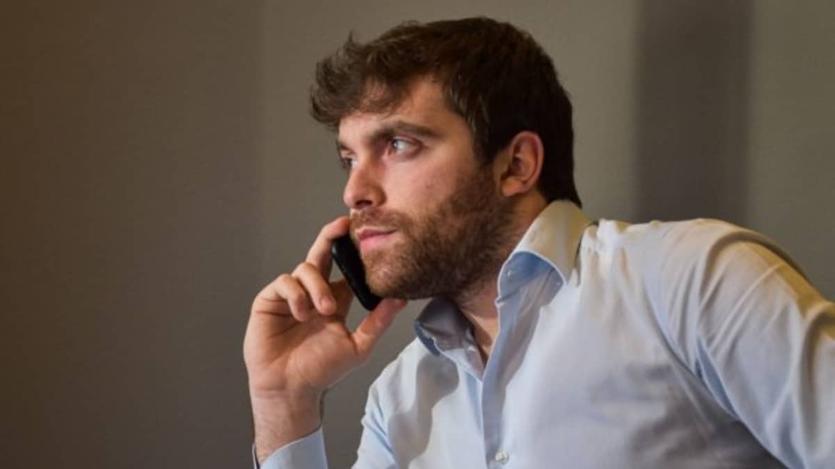 Fabrizio Romano, acusado de difundir rumores sobre traspasos a cambio de sobornos