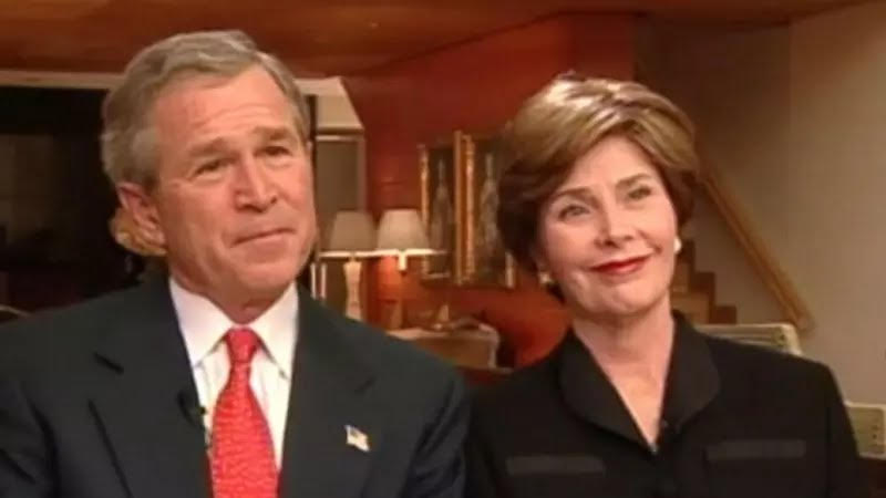 George y Laura Bush, en una entrevista concedida en 2004 a Lorenzo Milá / RTVE