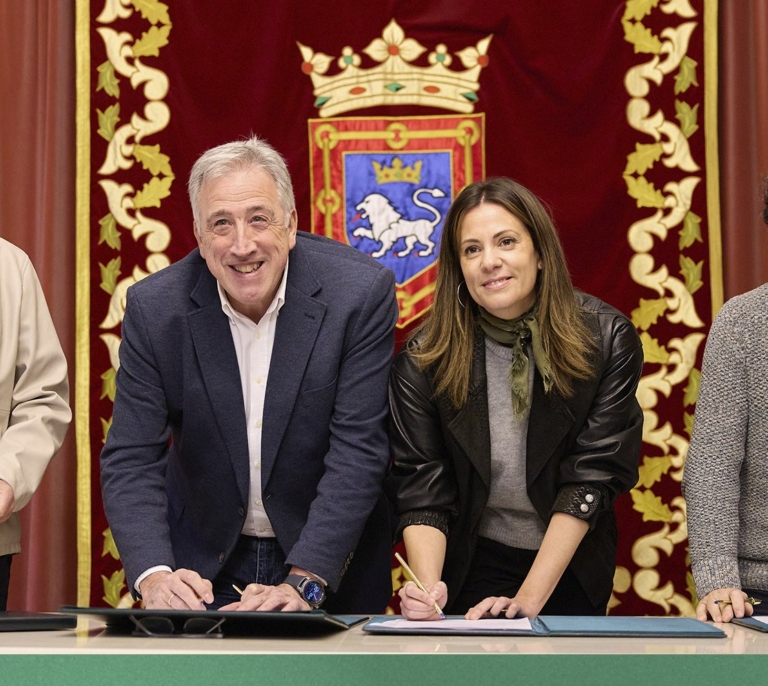 El PSN acuerda los presupuestos con EH Bildu tras la moción de censura en Pamplona