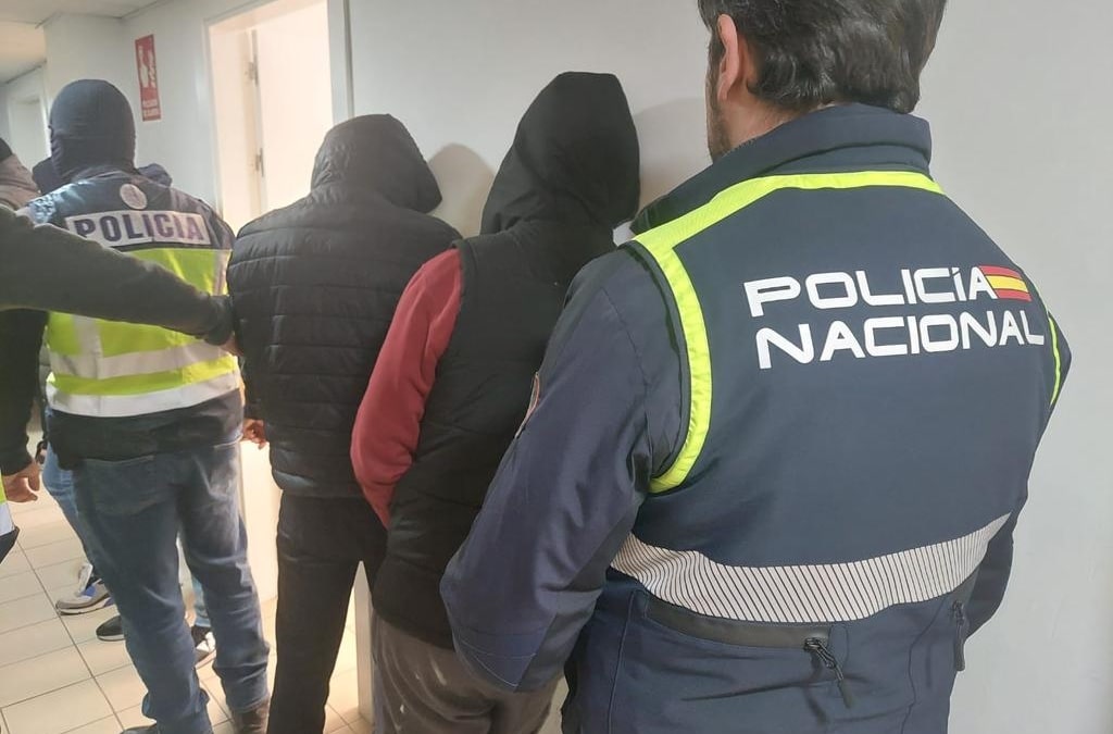 Los sindicatos se hartan de la difusión de policías encubiertos y emprenden acciones legales