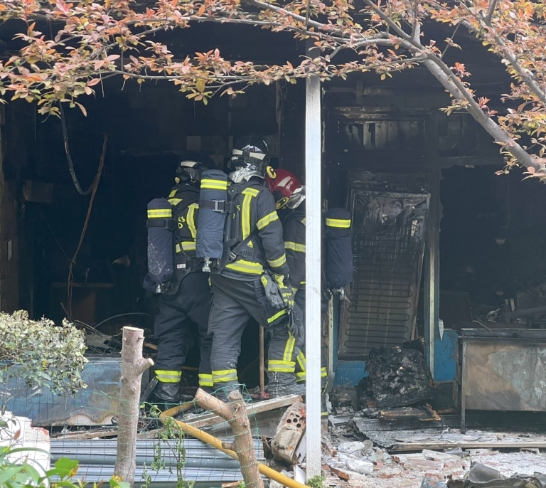 La explosión de un local en La Elipa deja dos heridos con quemaduras leves