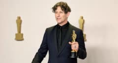 Ley del silencio en Hollywood tras el cerco a Glazer por su discurso en los Oscar
