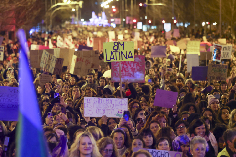 Un momento de la manifestación encabezada por el Movimiento Feminista de Madrid con motivo de la celebración del Día de la Mujer bajo el lema "La prostitución no es un trabajo. ¡Abolición ya!", hoy viernes en la capital. 